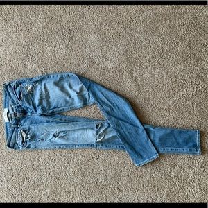 Hollister distressed Jeans